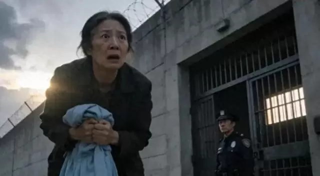 何小满提前出狱七年未归,养父接人时获留信与身世材料 - 资讯配图 何小满提前出狱七年未归,养父接人时获留信与身世材料 - 资讯配图